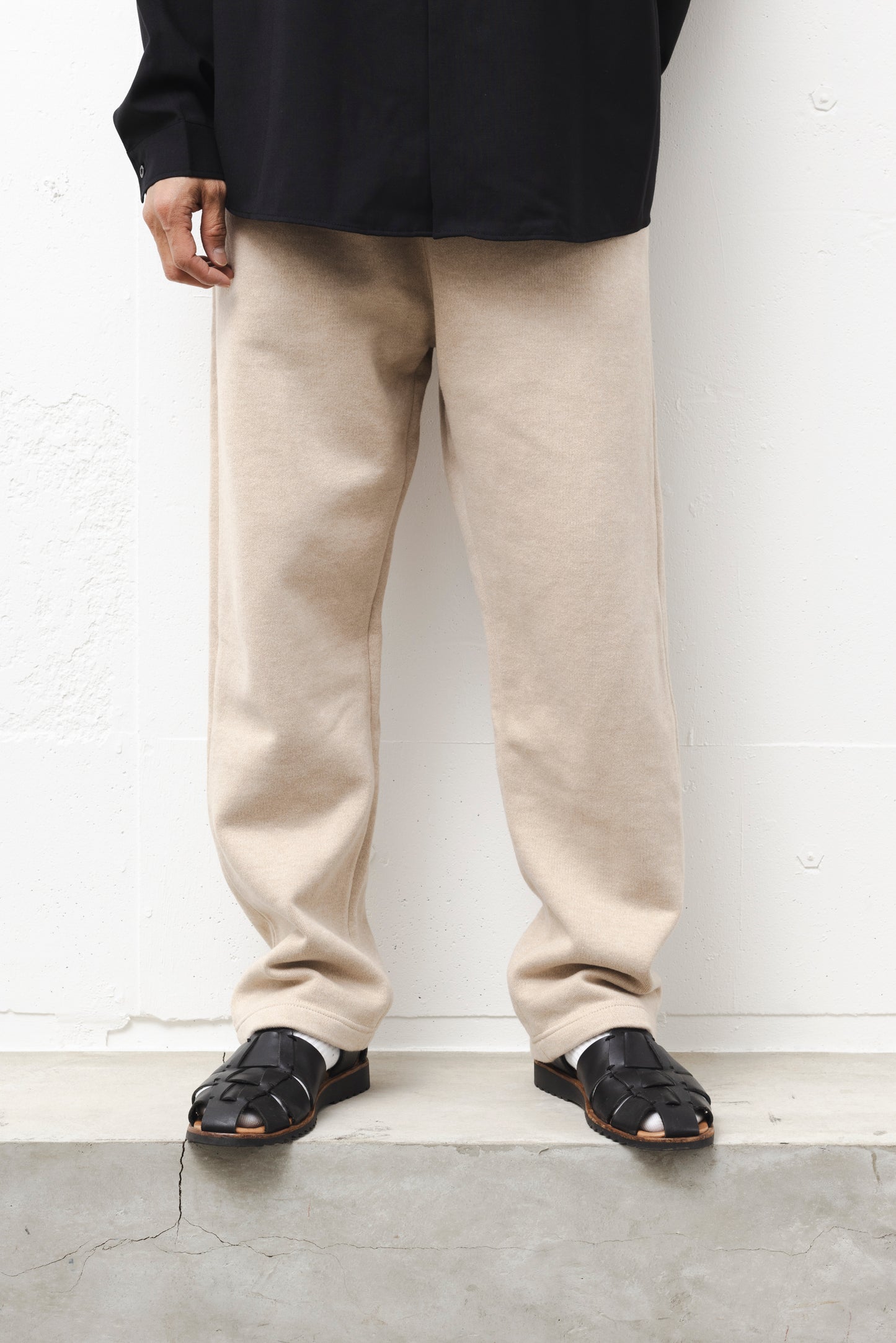 RELAXING SWKNIT PANTS / BEIGE
