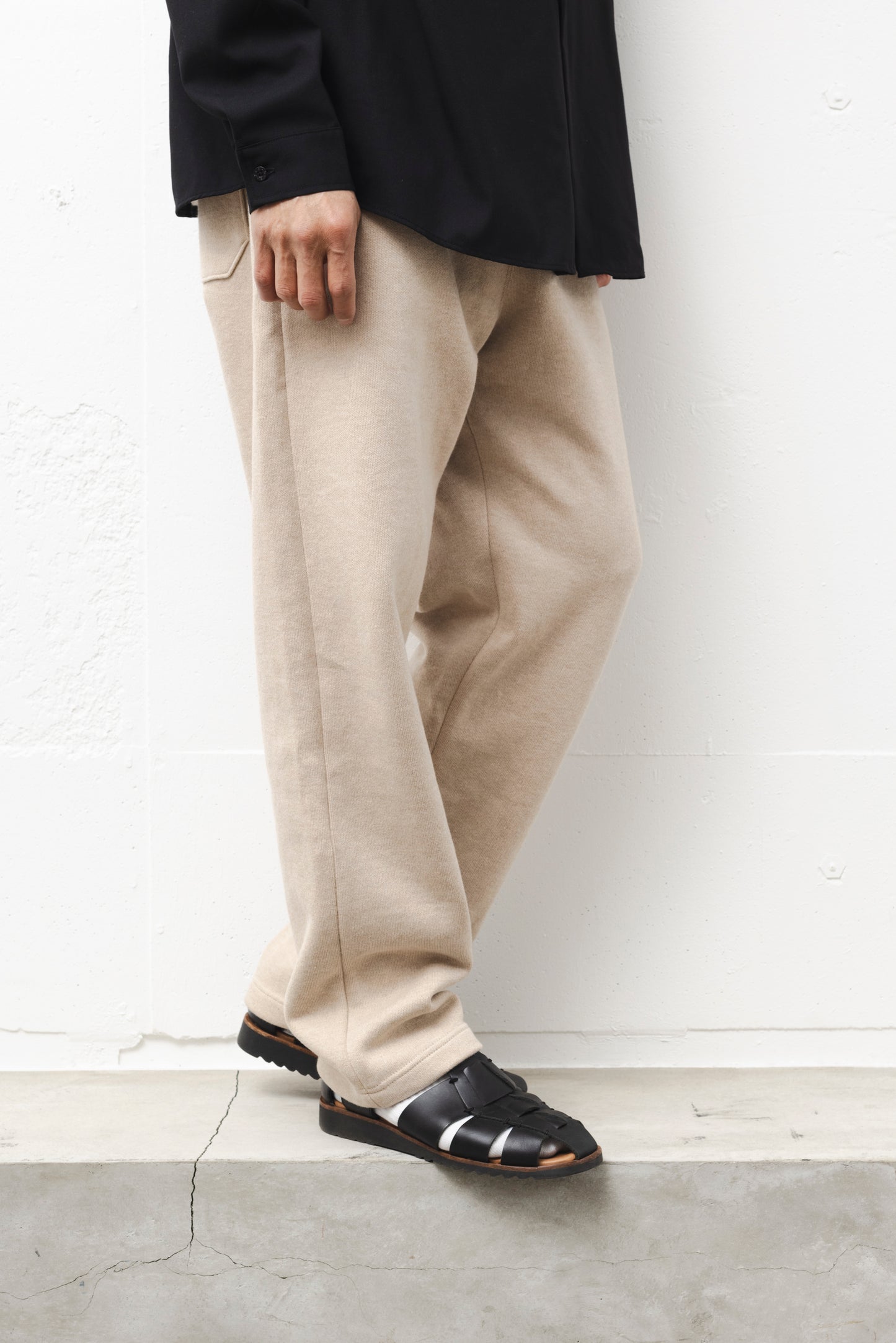 RELAXING SWKNIT PANTS / BEIGE