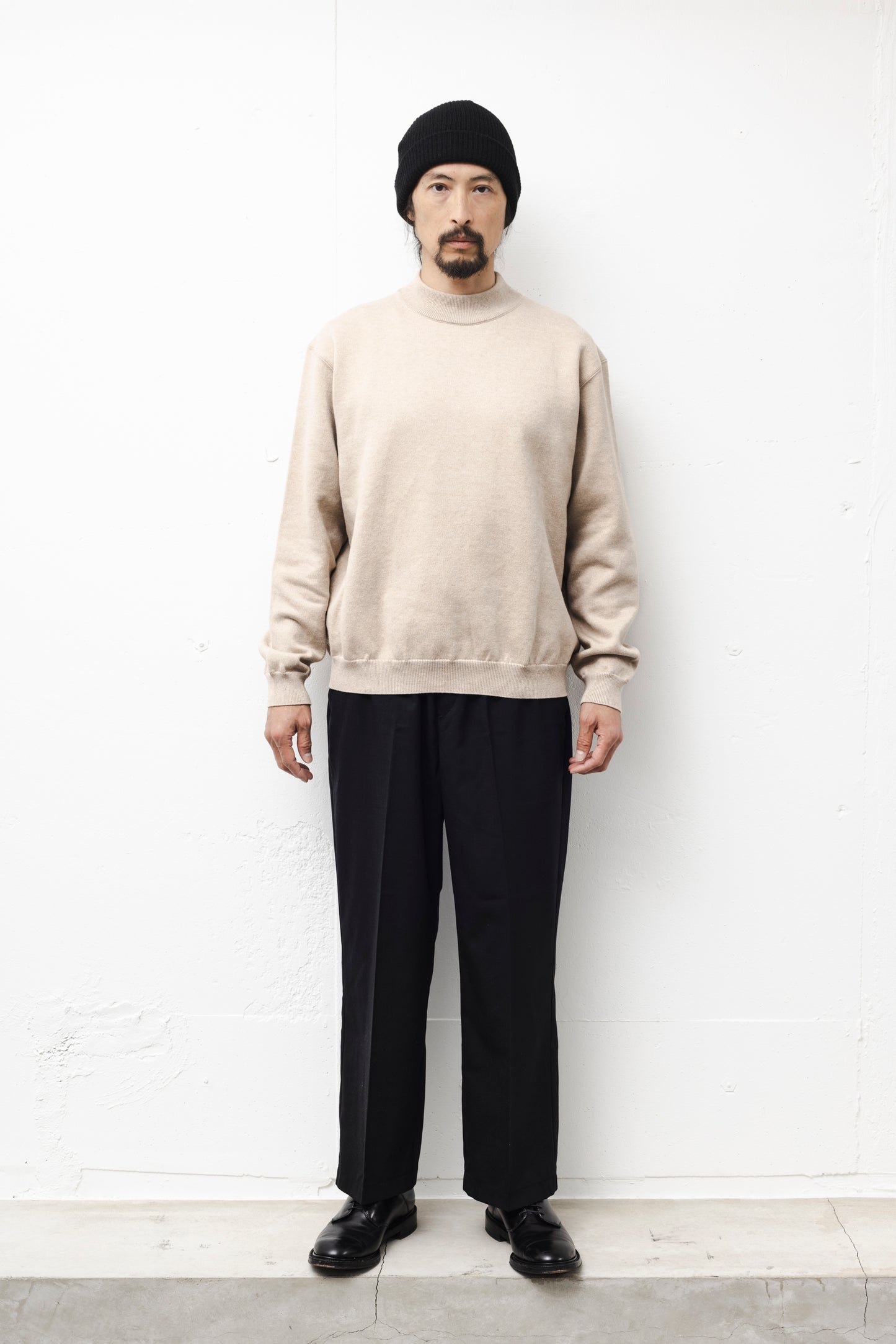 MOC NECK RELAXING SWKNIT / BEIGE