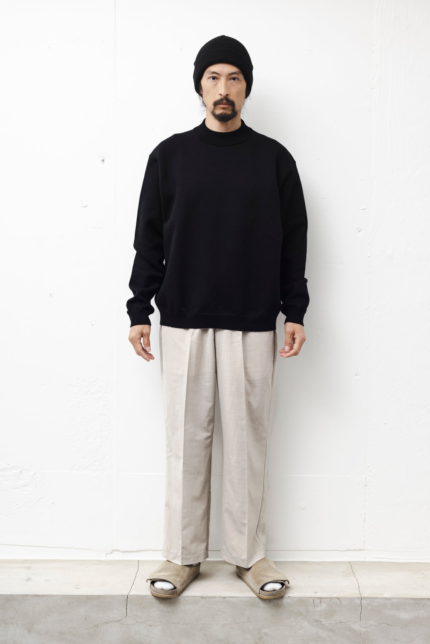 MOC NECK RELAXING SWKNIT / BLACK