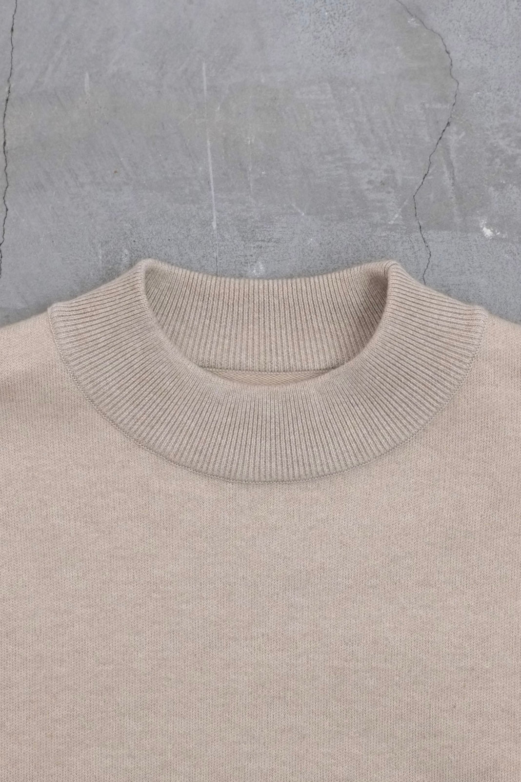MOC NECK RELAXING SWKNIT / BEIGE