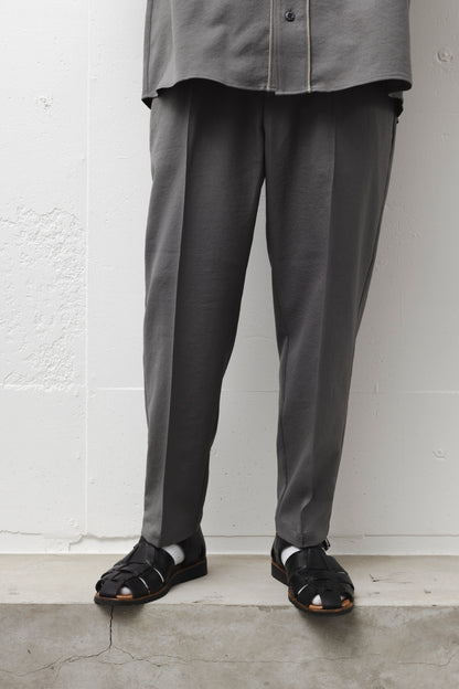 VERSATILE EASY TROUSERS / GRAY