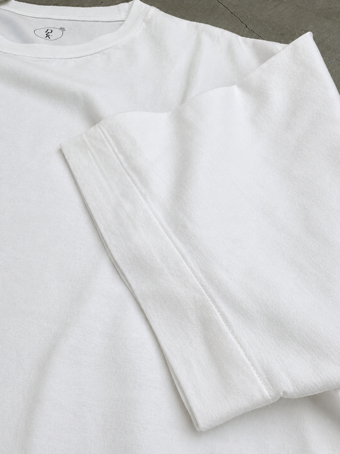 VINTAGE TEE