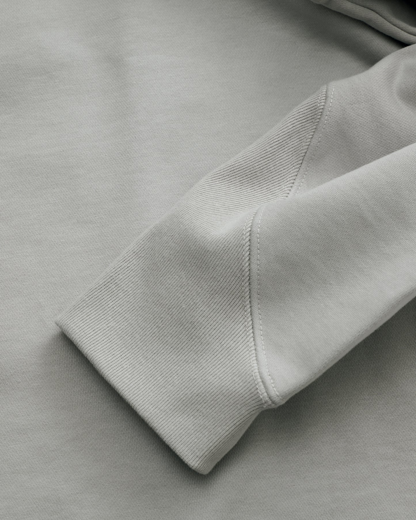 RAGLAN SWEAT