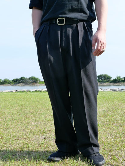 TWILL TUCK TROUSERS