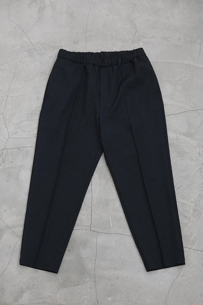 VERSATILE EASY TROUSERS / BLACK