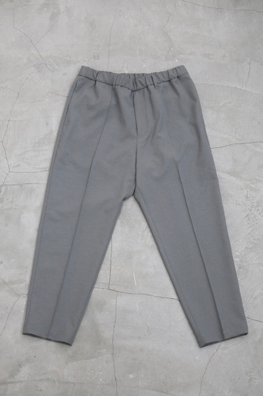 VERSATILE EASY TROUSERS / GRAY