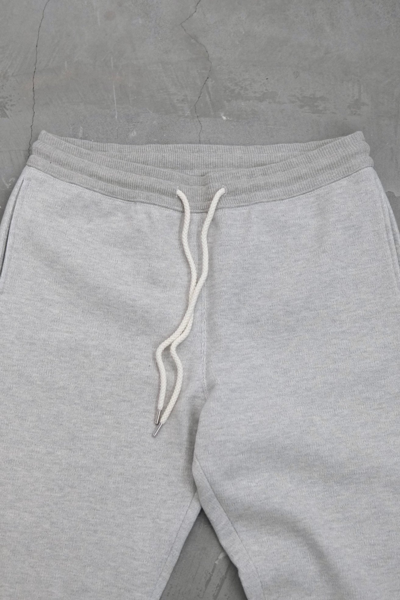 RELAXING SWKNIT PANTS / GRAY