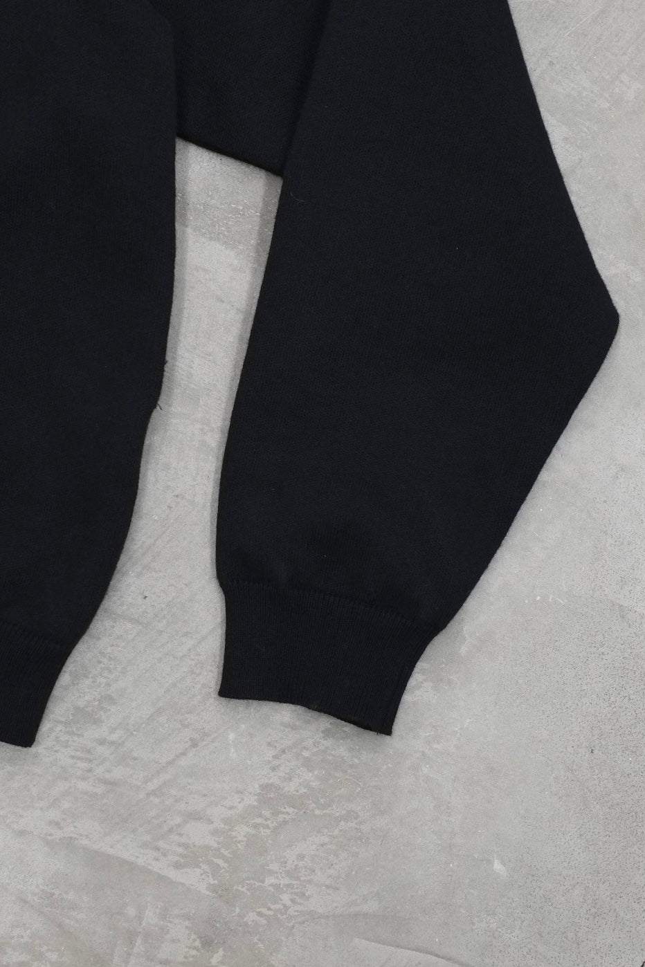 MOC NECK RELAXING SWKNIT / BLACK