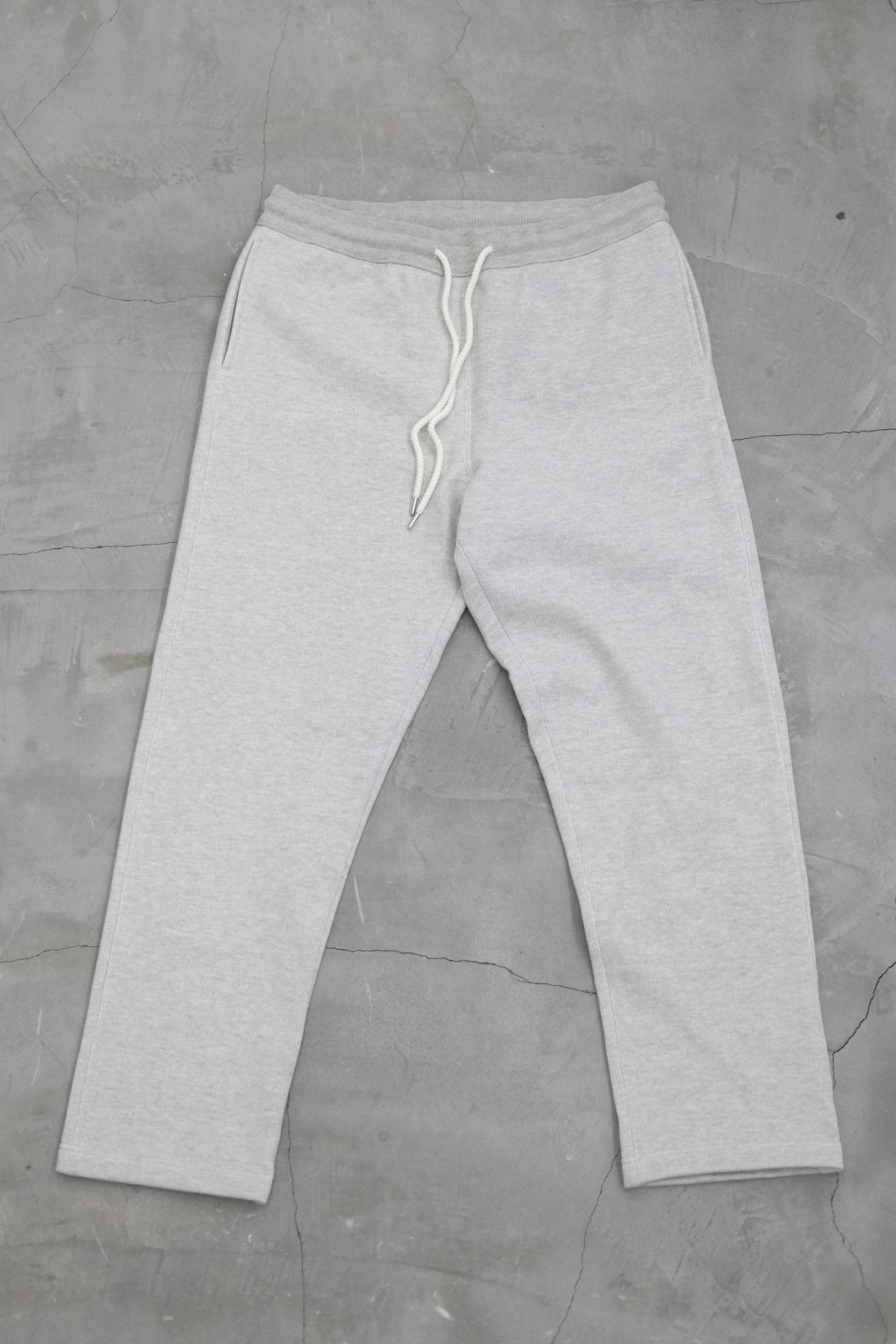 RELAXING SWKNIT PANTS / GRAY