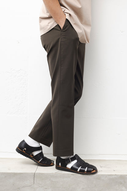 TAPERDE TROUSERS / OLIVE