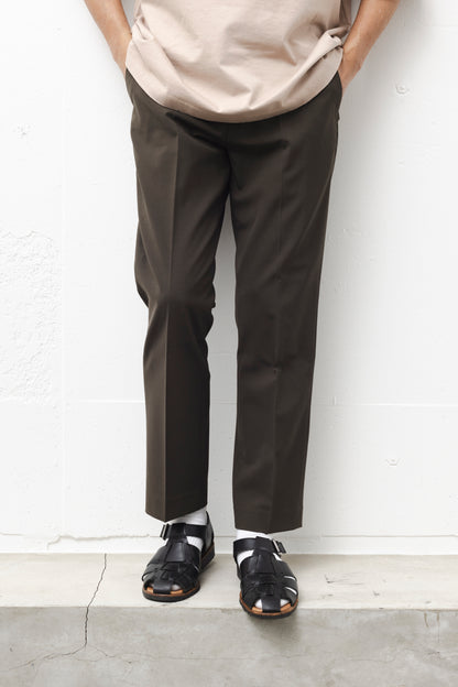 TAPERDE TROUSERS / OLIVE