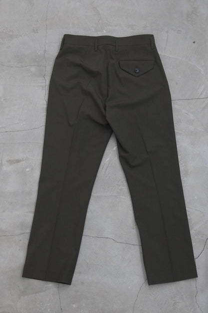 TAPERDE TROUSERS / OLIVE