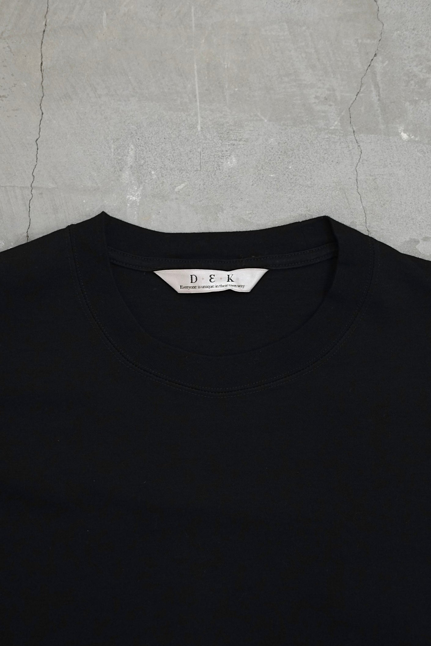 WIDE ALBINI TEE / BLACK